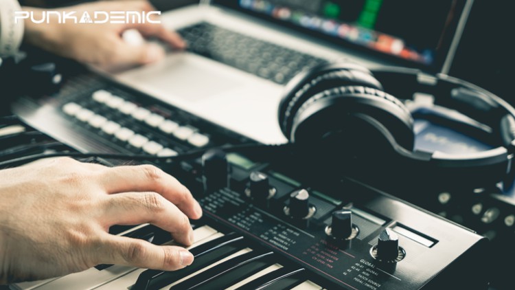 The Life of the Music Producer: The Top 5 Producer Secrets